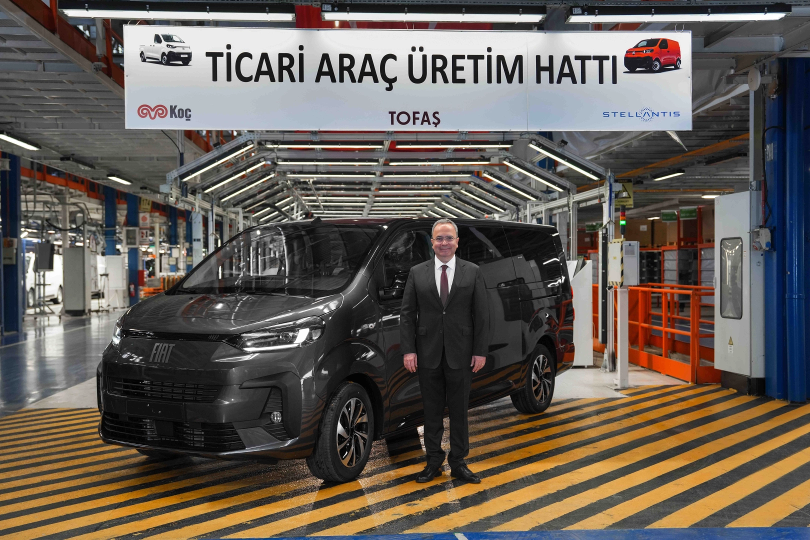 Bursalı FIAT Doblo 2026'nın &uuml;&ccedil;&uuml;nc&uuml; &ccedil;eyreğinde yollarda