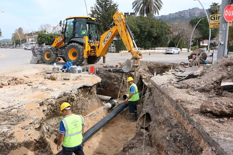 Antalya Kemer&rsquo;in kanalizasyon altyapısı yenileniyor