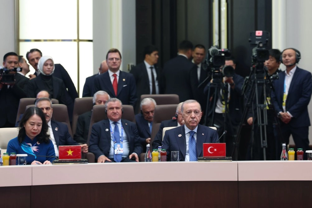 Erdoğan&rsquo;dan &ouml;nemli mesajlar: &Ccedil;ok kutuplu d&uuml;nyanın inşasında Şanghay &Ouml;rg&uuml;t&uuml; &ouml;nemli rol &uuml;stlenecek