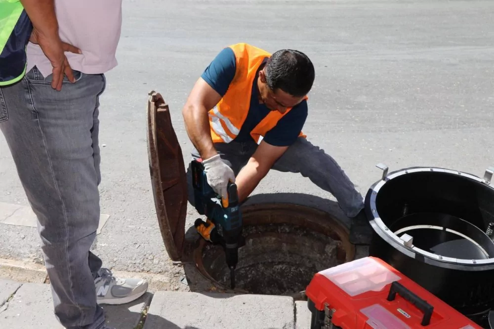 Eskişehir&rsquo;de kanalizasyon bacalarında kapsamlı bakım