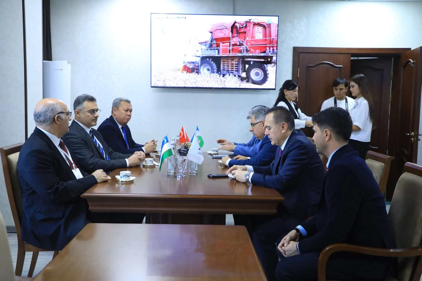 BT&Uuml;, &Ouml;zbekistan&rsquo;da akademik İş birliklerini g&uuml;&ccedil;lendirdi