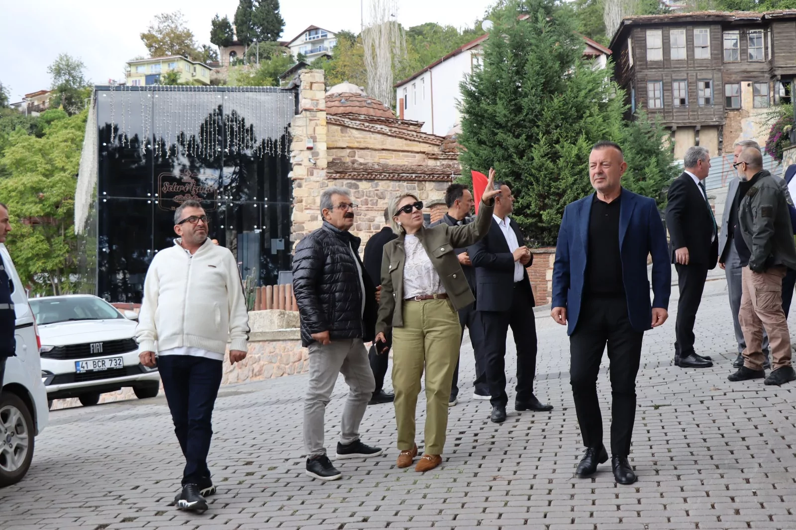 İzmit Belediyesi'nden Ak&ccedil;akoca&rsquo;ya saha ziyareti