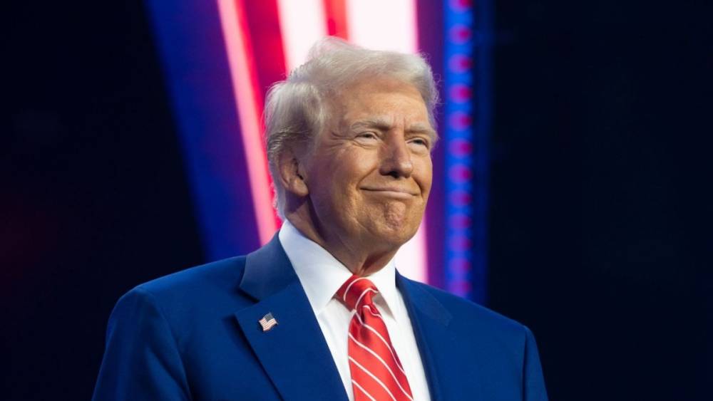 Trump&rsquo;tan İran protestolarına sert uyarı: 'Tetikteyiz ve harekete hazırız' 