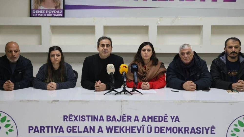 DEM Parti&rsquo;nin &lsquo;&Ouml;calan&rsquo;a &Ouml;zg&uuml;rl&uuml;k&rsquo; mitingi hava koşulları nedeniyle ertelendi 