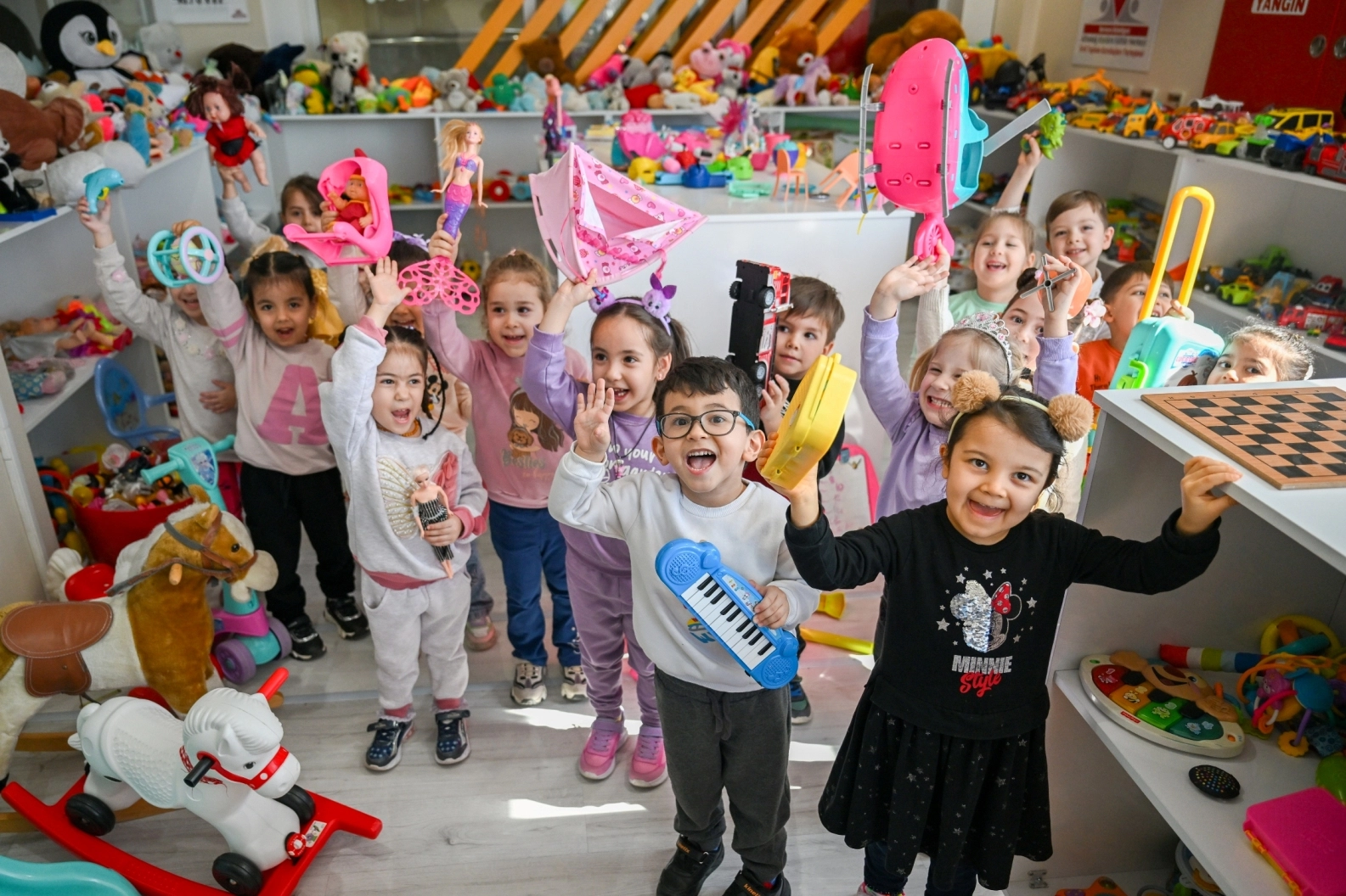 Bornova&rsquo;da Oyuncak K&uuml;t&uuml;phanesi dayanışma ve paylaşmanın simgesi