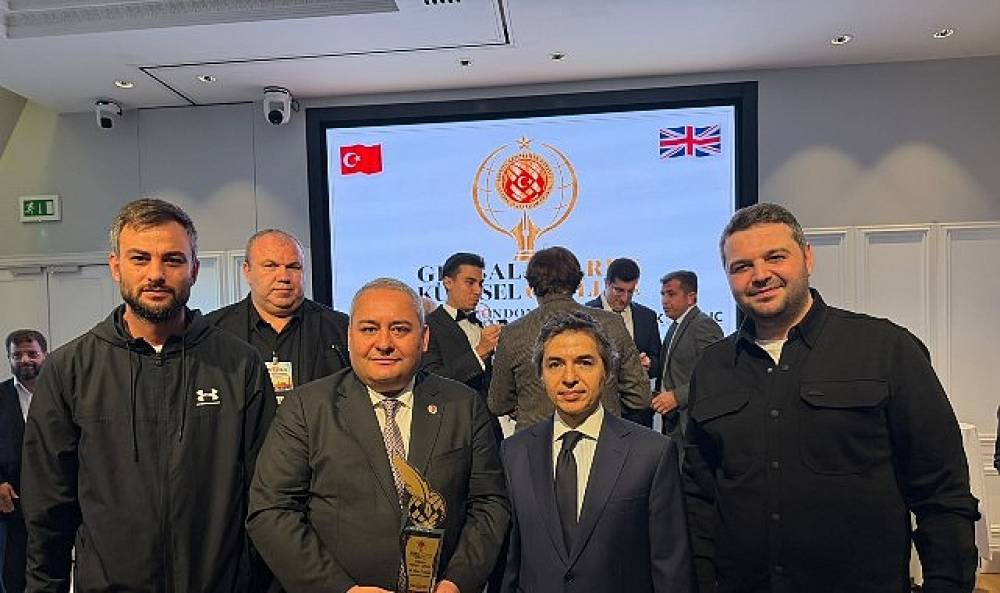 Ke&ccedil;i&ouml;ren Belediye Başkanı &Ouml;zarslan'a Londra'da &ldquo;K&uuml;resel Hizmet &Ouml;d&uuml;l&uuml;"