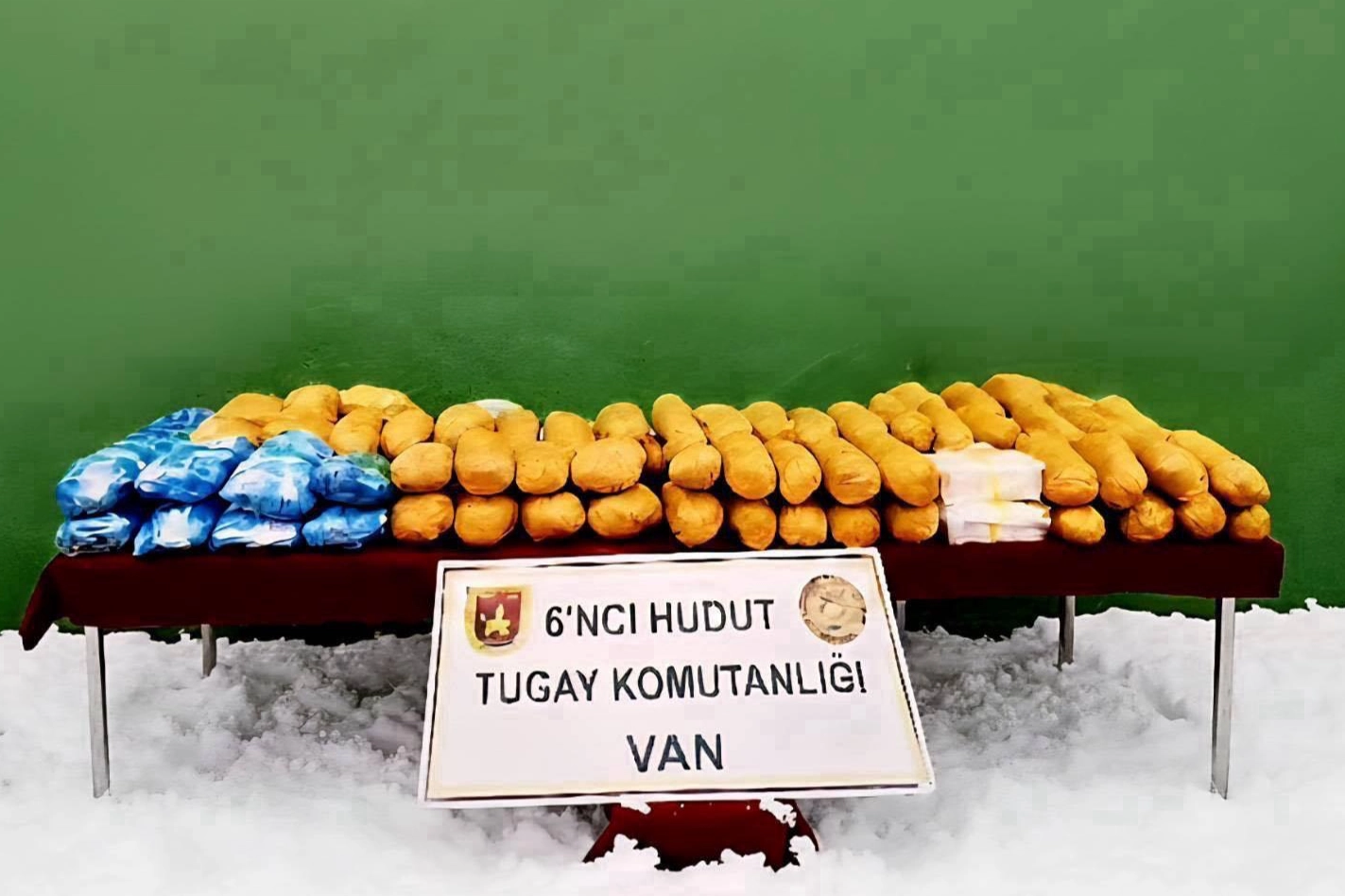 Van Hudut Hattı'nda 50 kilogram uyuşturucu ele ge&ccedil;irildi