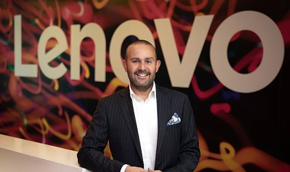 Lenovo, yapay zeka odaklı b&uuml;y&uuml;mesini &uuml;&ccedil;&uuml;nc&uuml; &ccedil;eyrekte de s&uuml;rd&uuml;rd&uuml;