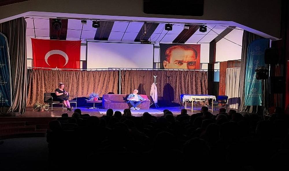 Başkan &Ccedil;er&ccedil;ioğlu Vatandaşları Tiyatro ile Buluşturmaya Devam Ediyor