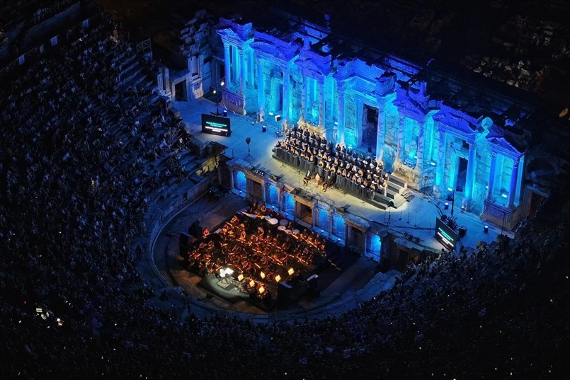 Hierapolis Antik Kenti tarihi konserle on binleri ağırladı