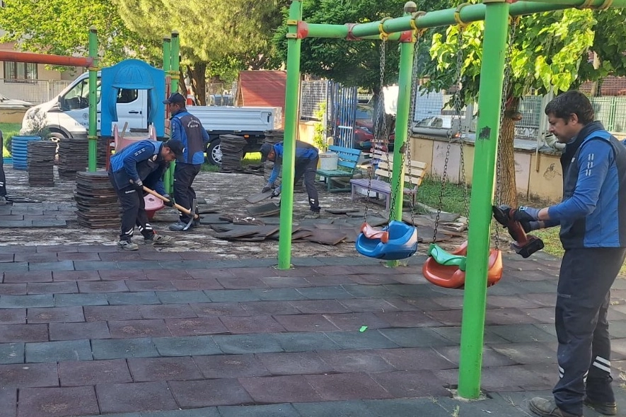 Muğla&rsquo;da kamu kurumlarına B&uuml;y&uuml;kşehir&rsquo;den peyzaj desteği