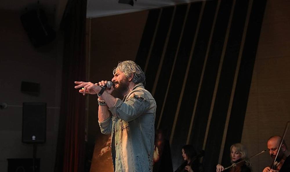 Ke&ccedil;i&ouml;ren Belediyesin'den Barış Man&ccedil;o Ve Cem Karaca Anısına Konser