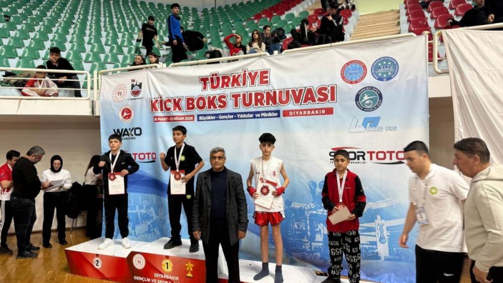 Adıyamanlı kick boks&ccedil;ulardan T&uuml;rkiye Şampiyonası&rsquo;nda b&uuml;y&uuml;k başarı  