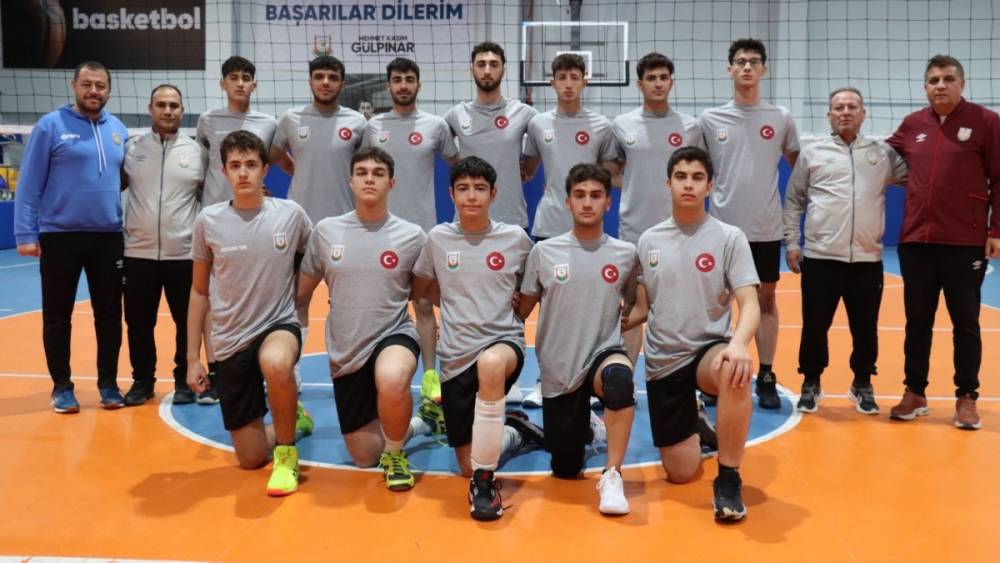 Şanlıurfa Gen&ccedil; Erkekler Voleybol Takımı &ccedil;eyrek final hazırlığında 