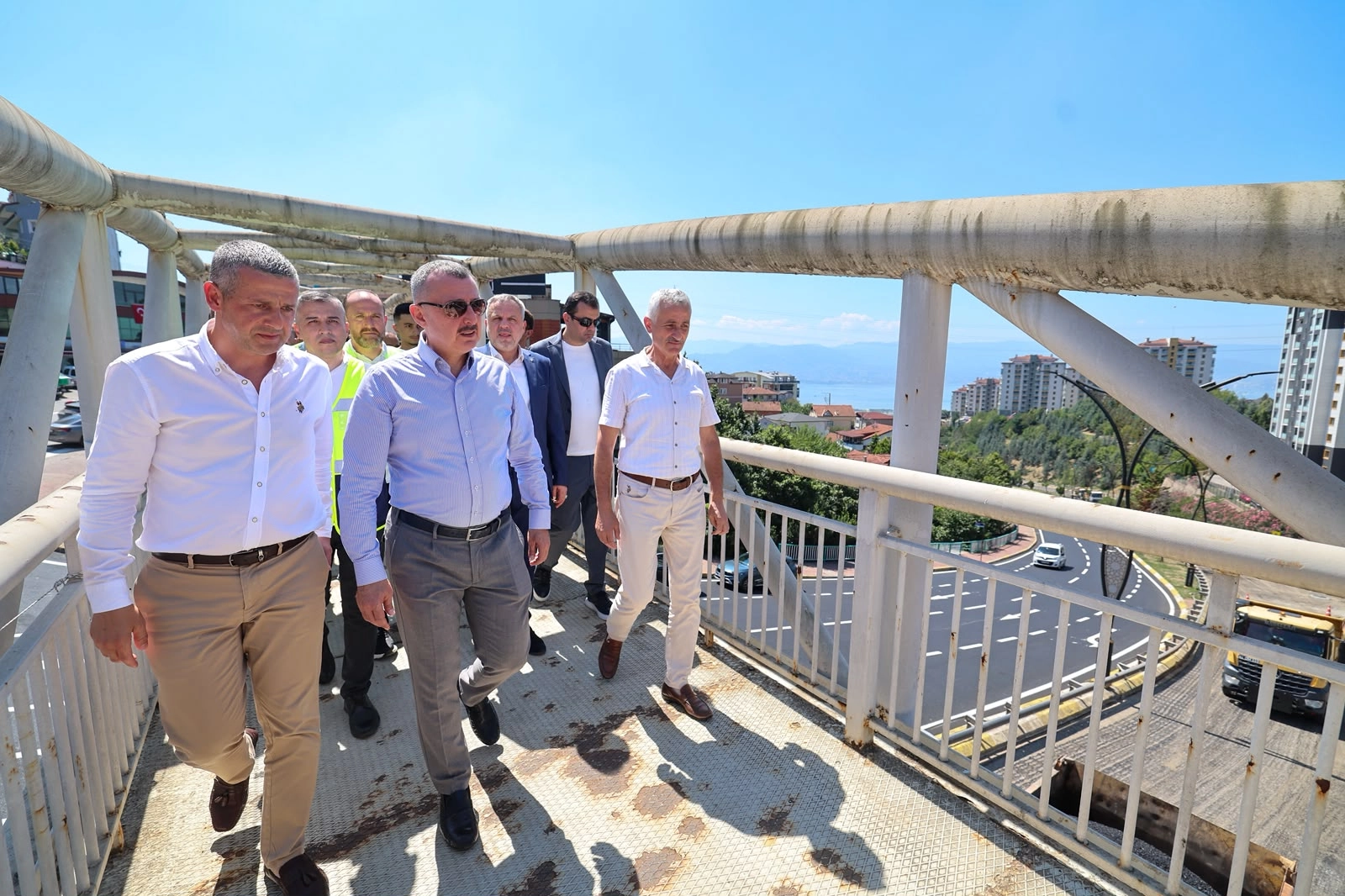 Başkan B&uuml;y&uuml;kakın&rsquo;dan İzmit&rsquo;in geleceğine yakın takip