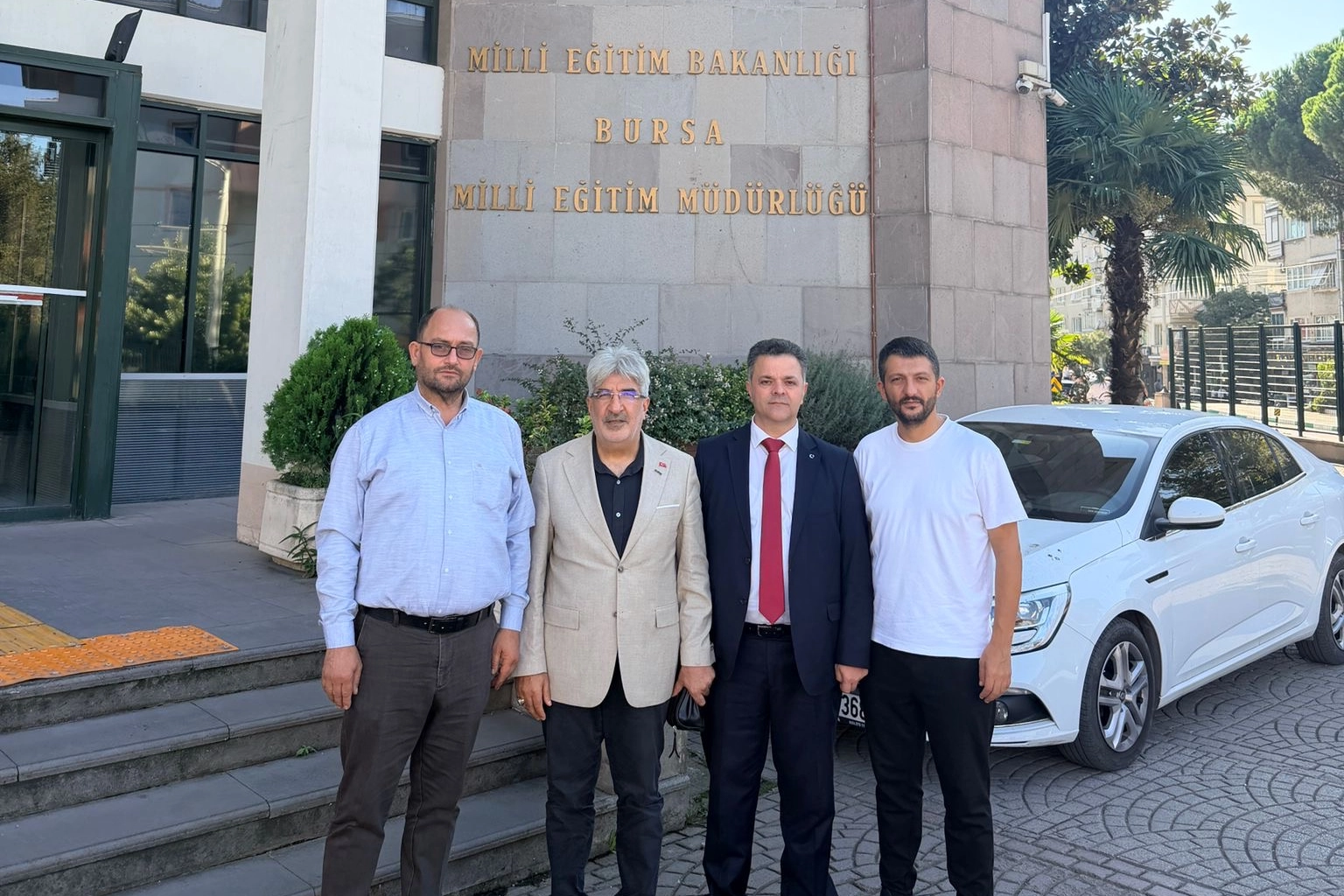 Bursa&rsquo;daki esnaf bileşenlerinden yeni eğitim yılı &ouml;ncesi ortak &ccedil;ağrı