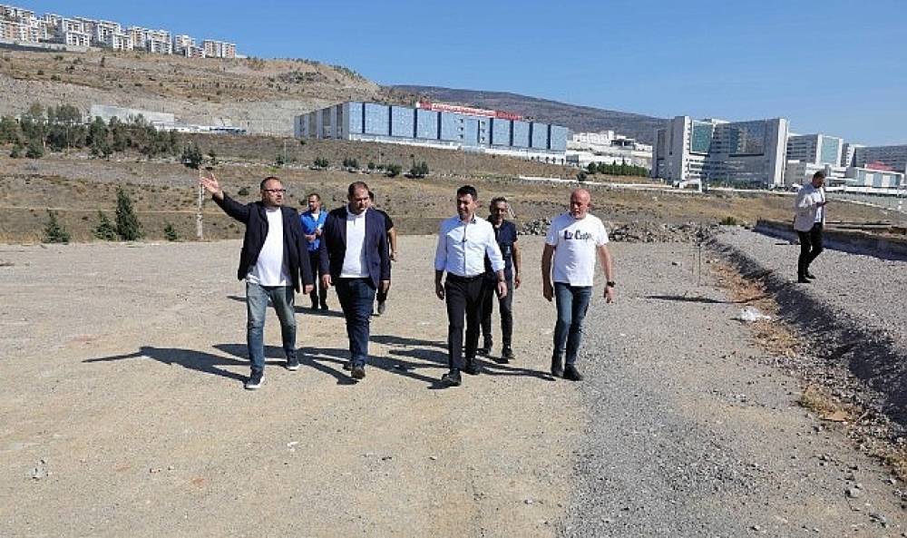  Başkan Önal'dan Saha Mesaisi - Başkan Önal Mahallelerde projeleri inceledi, vatandaşlarla buluştu