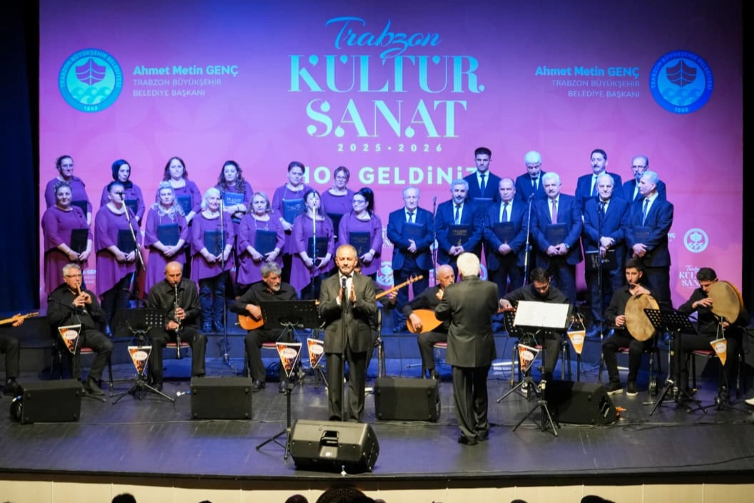 Trabzon&rsquo;da T&uuml;rk Halk M&uuml;ziği r&uuml;zgarı esti
