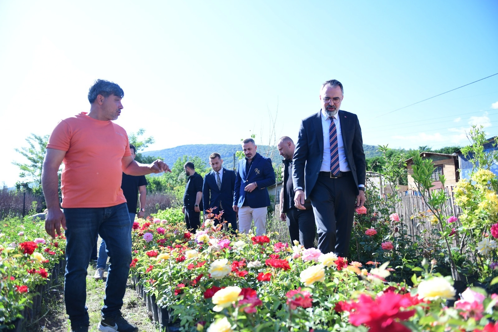 Bursa Kestel'de s&uuml;s bitkileri &uuml;reticilerine destek