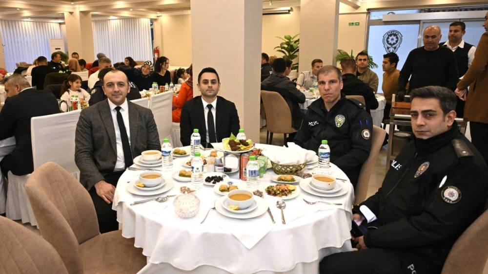 Adıyaman İl Emniyet M&uuml;d&uuml;rl&uuml;ğ&uuml;&rsquo;nde iftar buluşması 