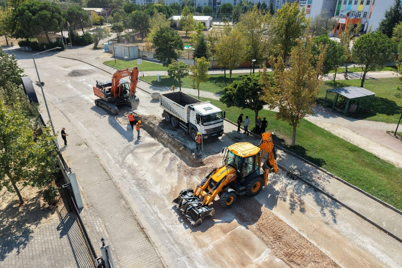 B&uuml;y&uuml;kşehir&rsquo;den Kayapa TOKİ&rsquo;de altyapıya kalıcı &ccedil;&ouml;z&uuml;m