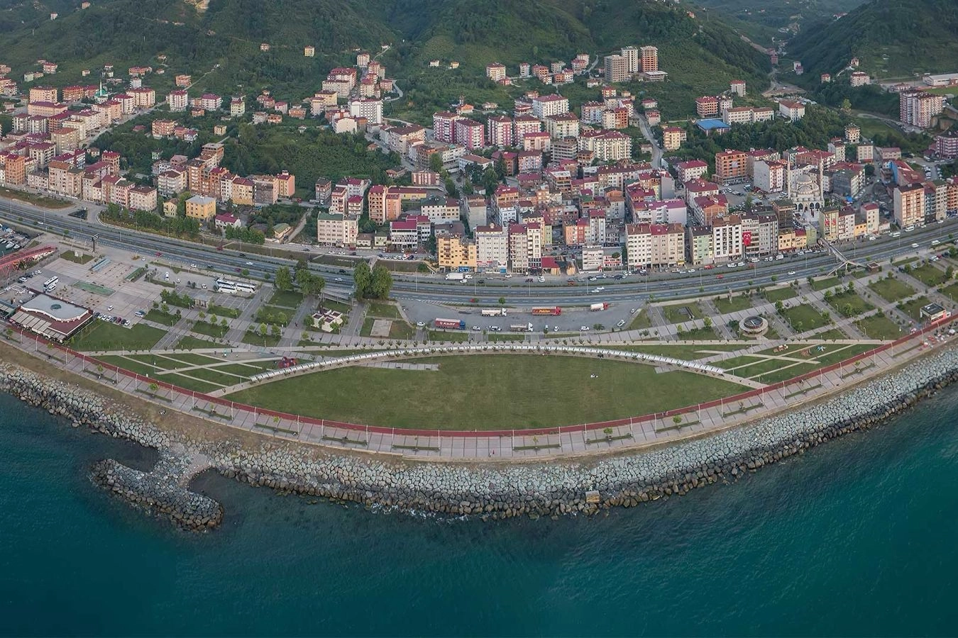Trabzon B&uuml;y&uuml;kşehir&rsquo;den Arsin&rsquo;e 62 milyonluk dev dokunuş