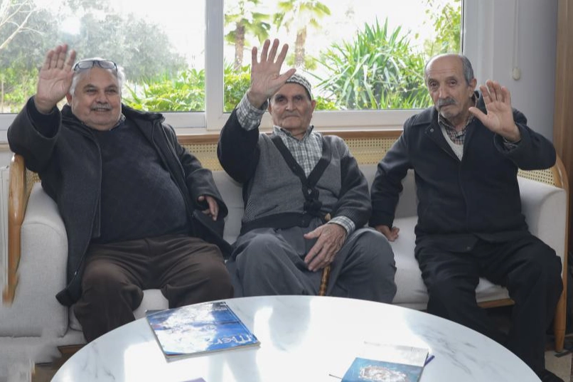 Mersin'de hasta ve yakınlarına &ldquo;Dosthane&rdquo; desteği