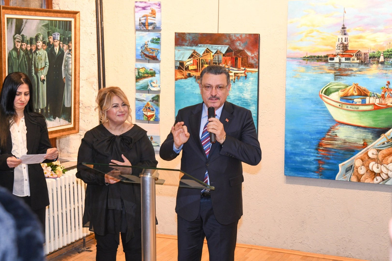 Sanatın &ouml;zg&uuml;n g&uuml;c&uuml; Trabzon&rsquo;da sergiyle buluştu