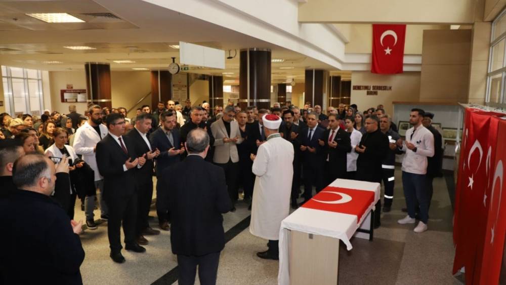 6 Şubat&rsquo;ta hayatını kaybeden sağlık &ccedil;alışanları Mevl&uuml;t programıyla anıldı 