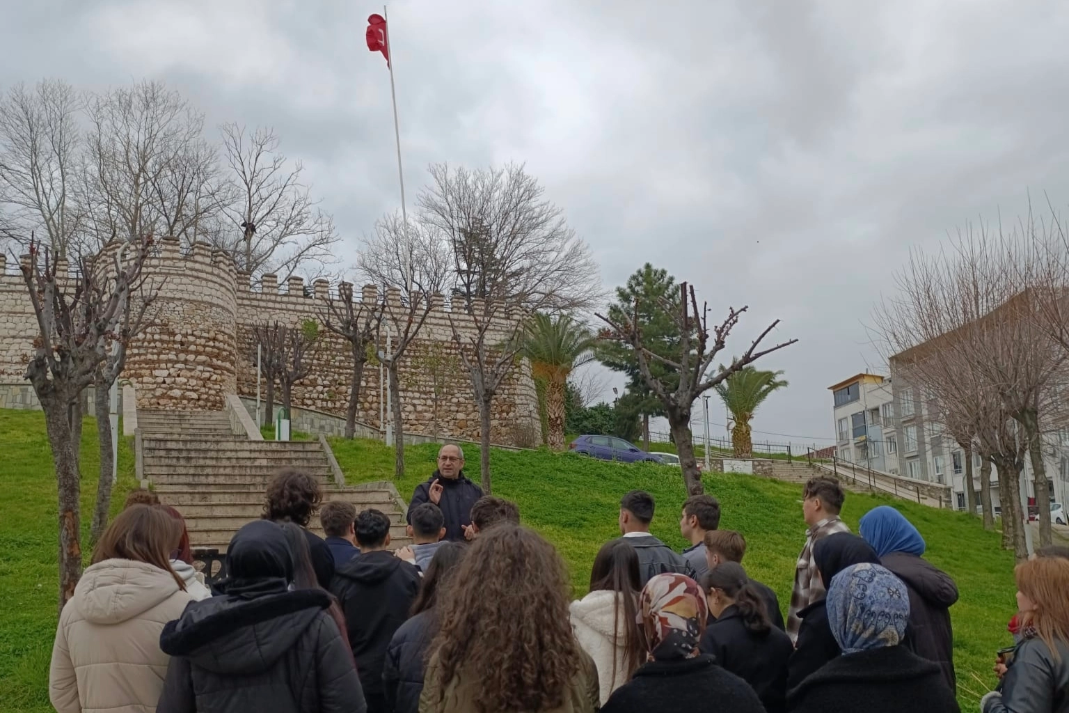 Bursa Yıldırımlı gen&ccedil;ler fetih yolunda