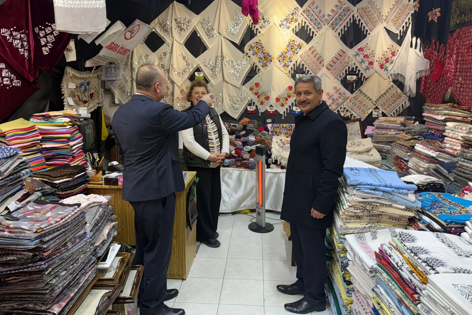 UEB'den esnaf i&ccedil;in g&uuml;&ccedil; birliği &ccedil;alışmaları