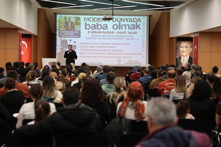 Denizli'de modern babalık seminerine yoğun ilgi