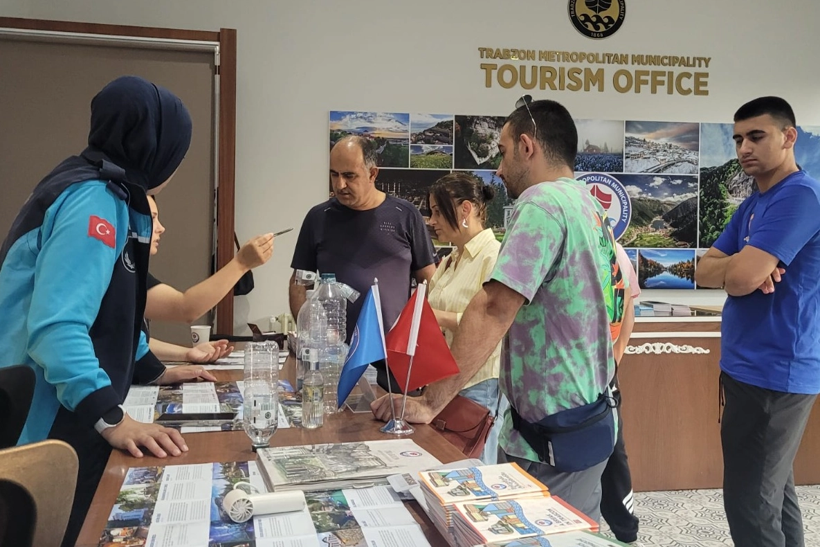 Trabzon&rsquo;da turizm ofisleri turistlerin rehberi oluyor