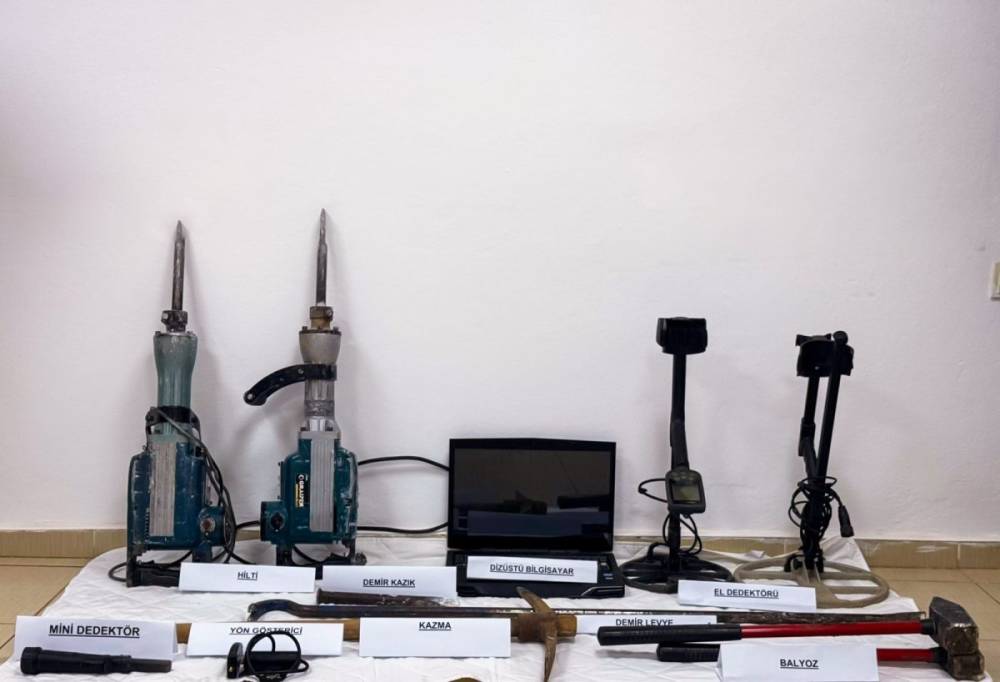 Adıyaman’da kaçak kazıya suçüstü: 3 gözaltı 