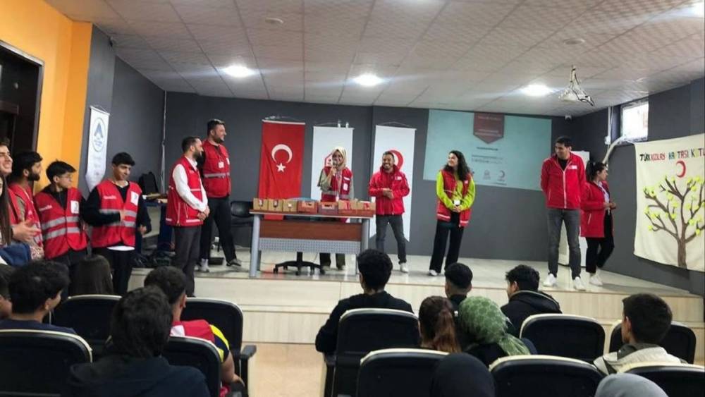 Kızılay Haftası, Kahta’da düzenlenen etkinliklerle kutlandı 