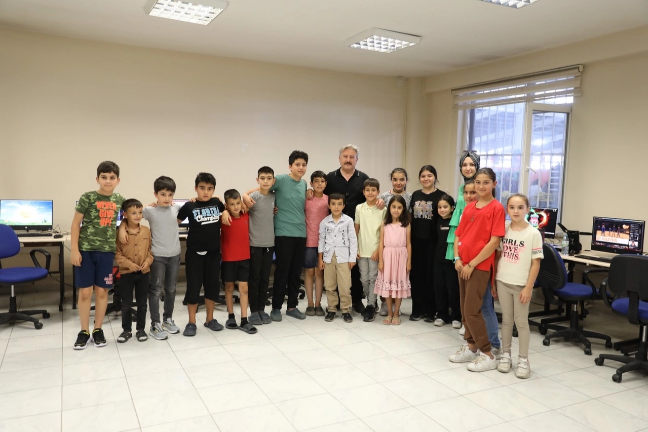 Kayseri Melikgazi'den il&ccedil;eye vizyon katan sosyal tesisler