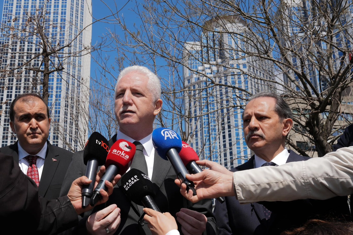 Vali G&uuml;l&rsquo;den Beşiktaş&rsquo;taki saldırıya yakın takip