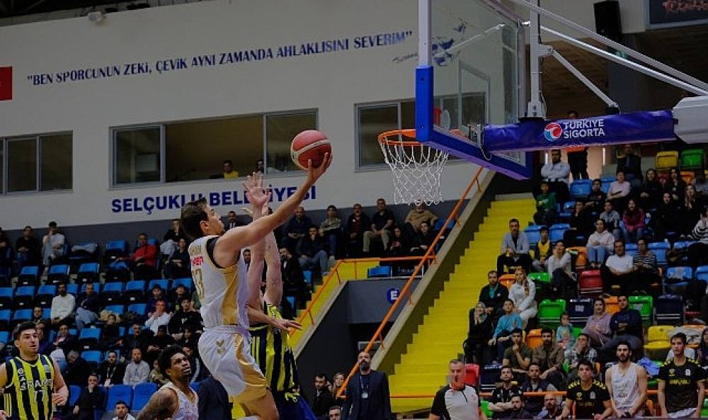 B&uuml;y&uuml;kşehir Adını Yarı Finale Yazdırdı