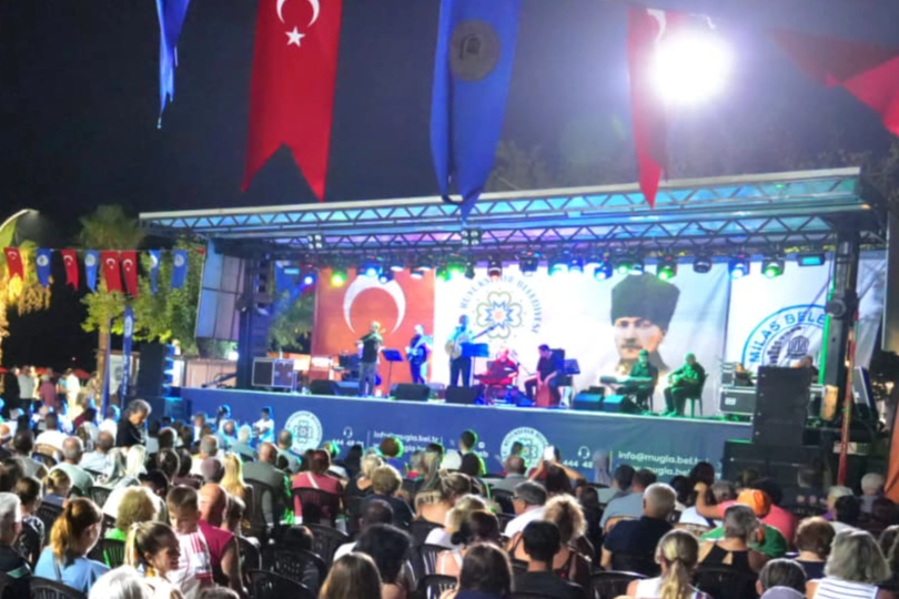 Mylasa Band &Ouml;ren&rsquo;de coşkulu konser verdi