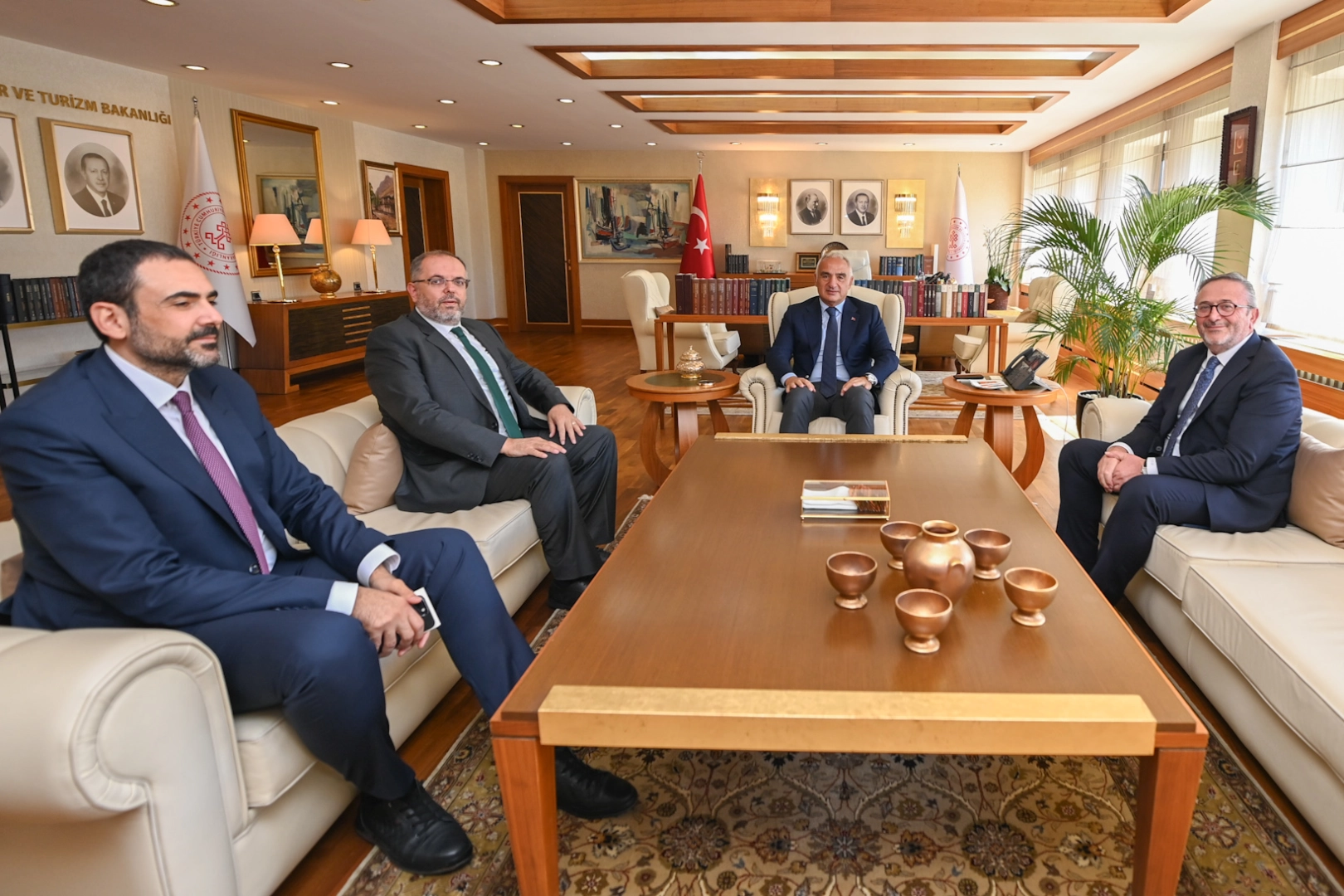 Bakan Ersoy ile Prof. Dr. Erhan Afyoncu'dan tarih ve k&uuml;lt&uuml;r buluşması