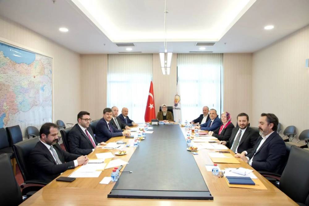 Resul Kurt: T&uuml;rkiye y&uuml;zyılı hedeflerimiz i&ccedil;in kararlılıkla &ccedil;alışıyoruz 