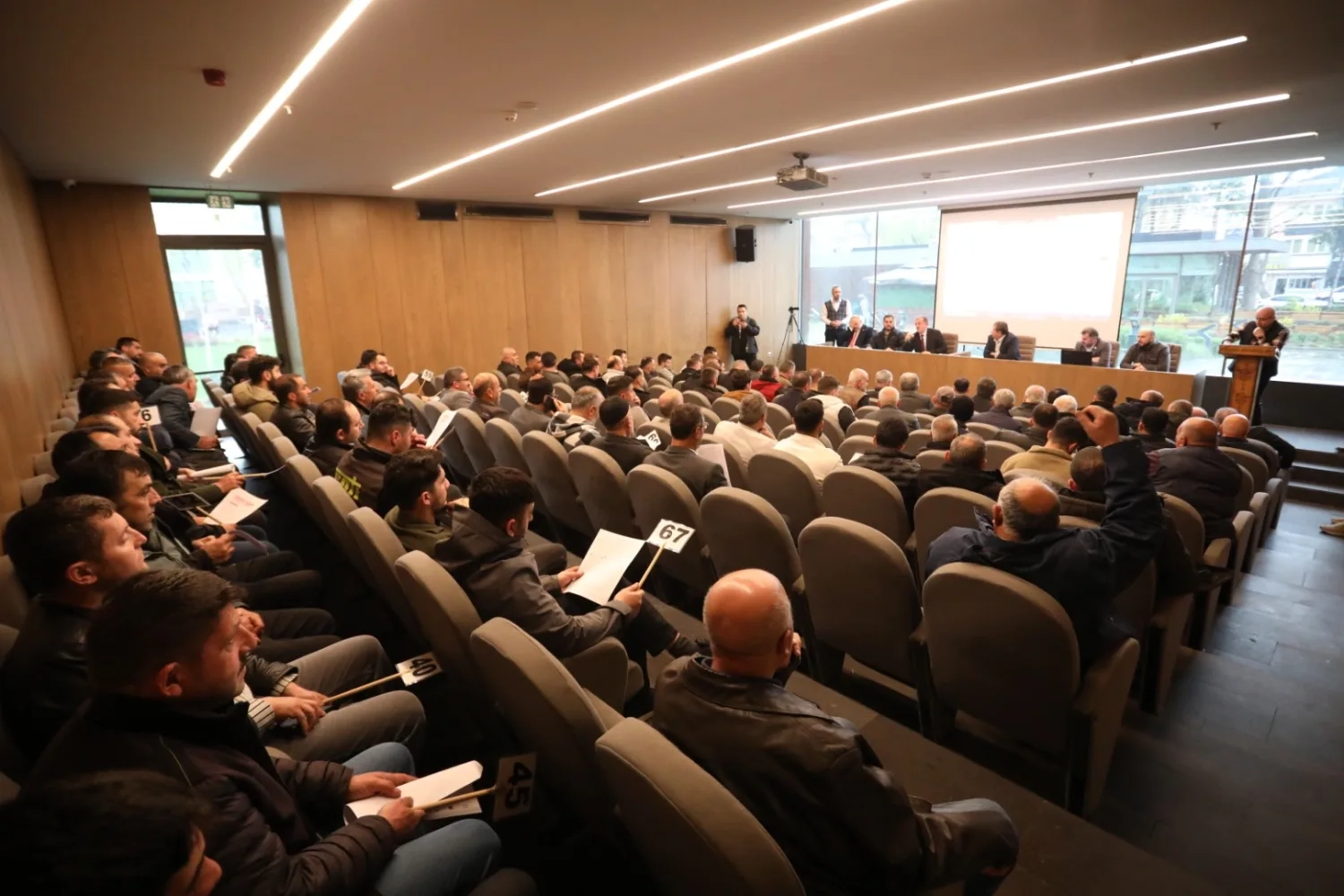 Bursa İneg&ouml;l Hayvan Pazarın'da kotra ihalesi yapıldı