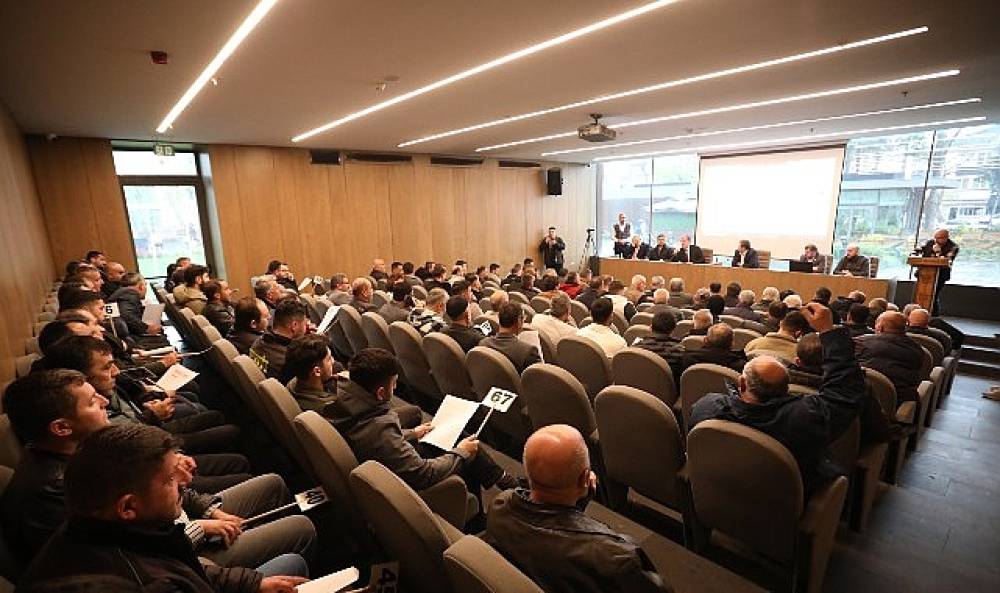 İneg&ouml;l Belediyesi Hayvan Pazarının Kurban Bayramı Kotra İhalesi Yapıldı