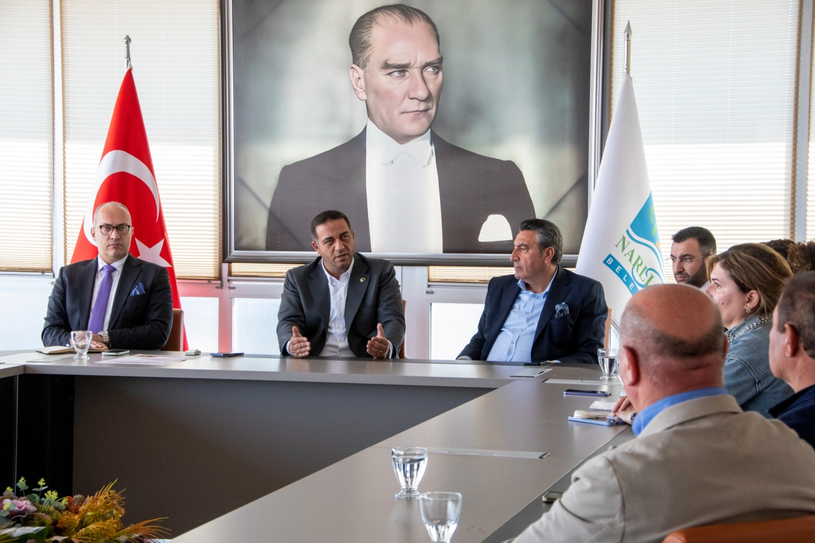 İzmir Narlıdere&rsquo;de muhtarlarla ortak akıl buluşması