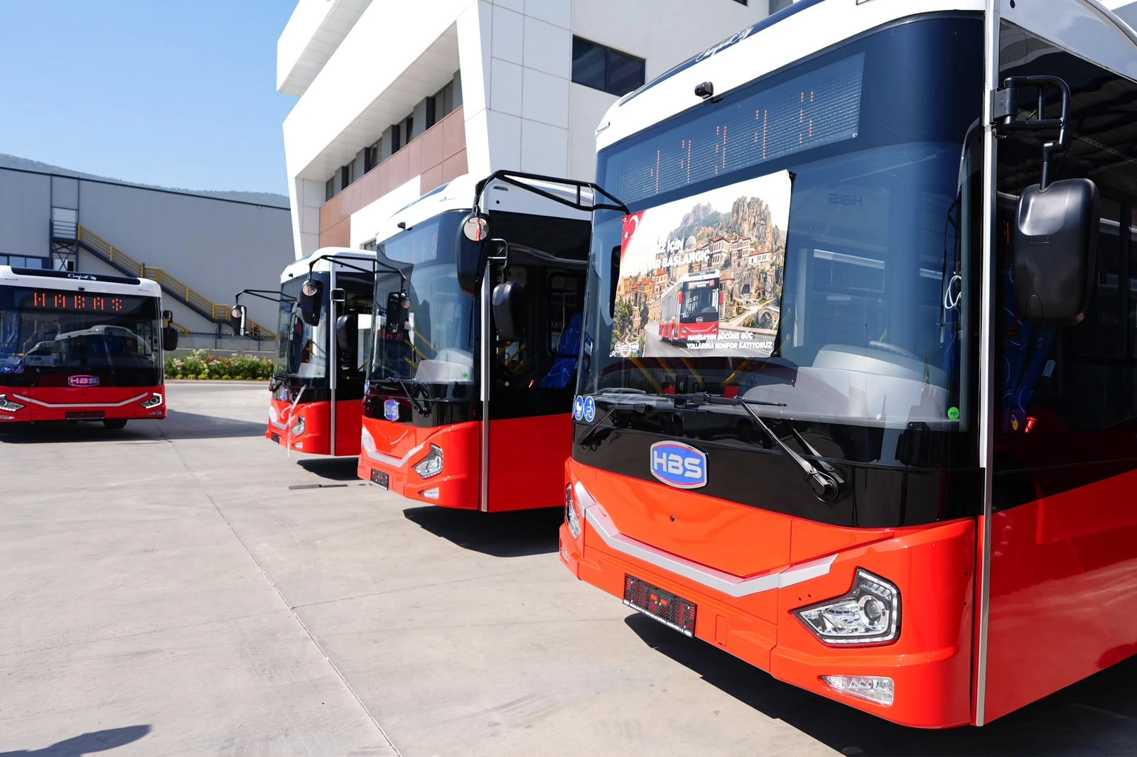 Manisa'nın ulaşım filosunu 15 yeni otob&uuml;s