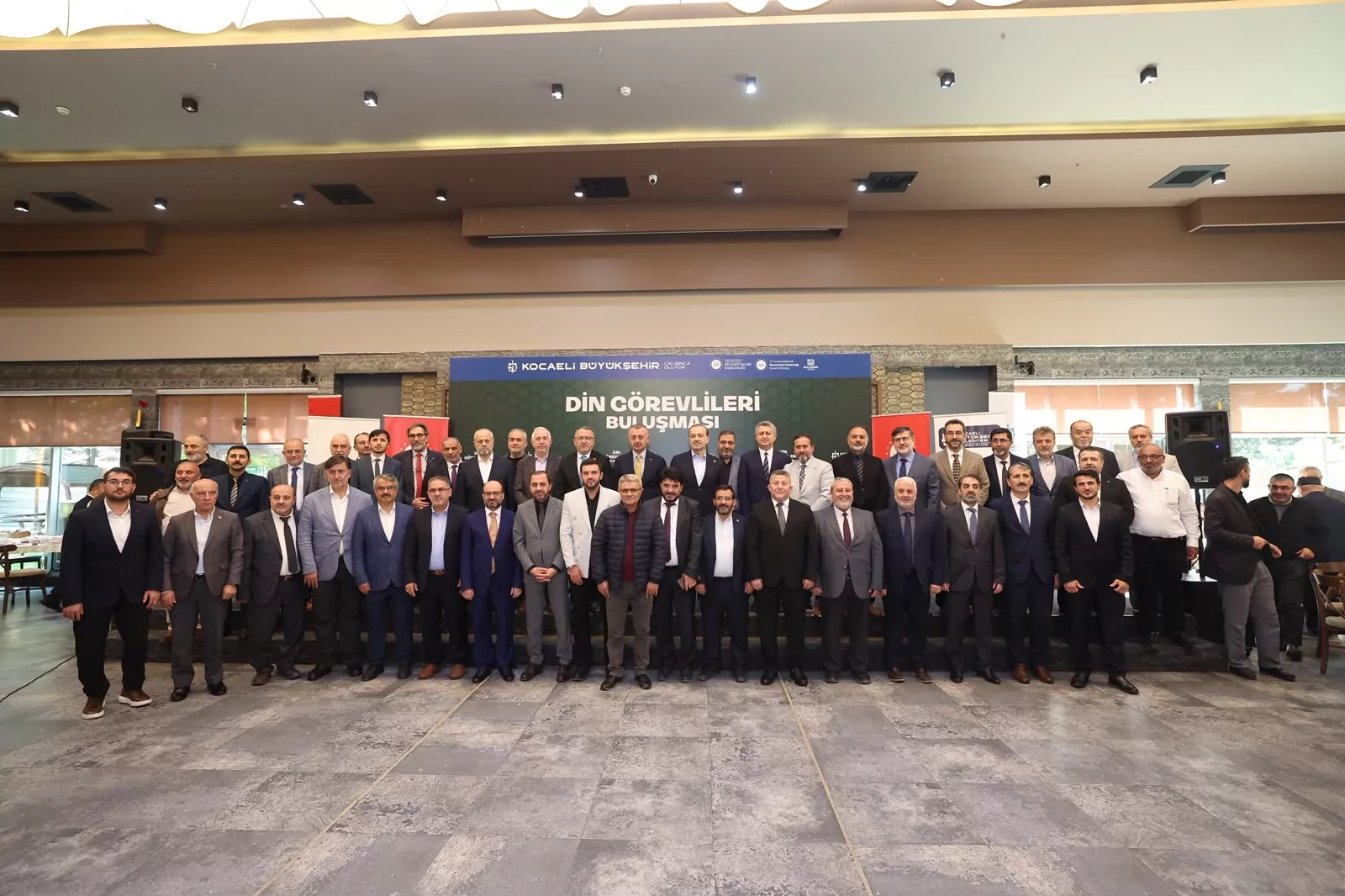 Kocaeli'de Başkan B&uuml;y&uuml;kakın, 12 il&ccedil;eden din g&ouml;revlileri ile bir araya geldi