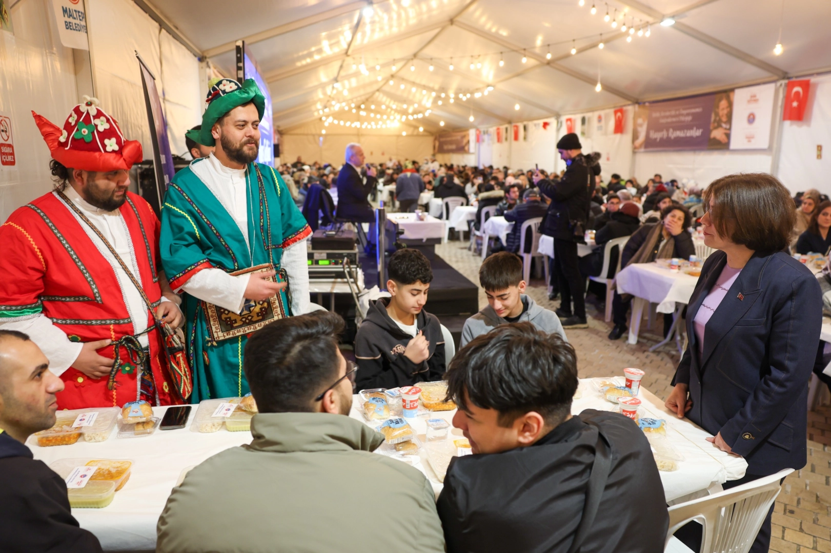 Başkan K&ouml;ymen, Maltepelilerle aynı sofrada buluştu