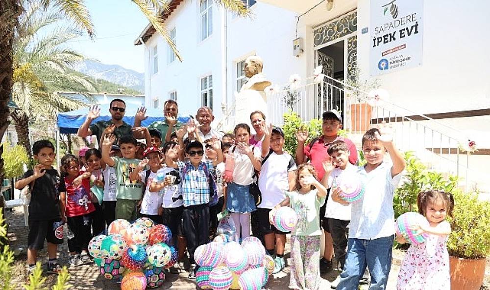 B&uuml;y&uuml;kşehir Sapadere İpek Evi'ne ziyaret&ccedil;i akını