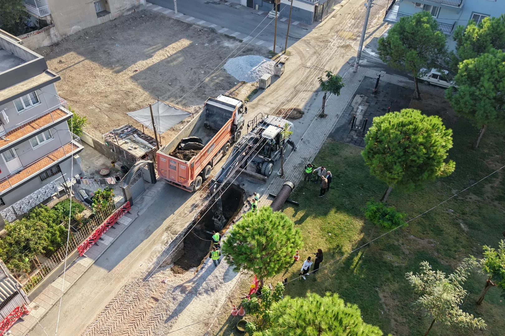 Manisa Şehzadeler'de taşkın sorununa k&ouml;kl&uuml; &ccedil;&ouml;z&uuml;m