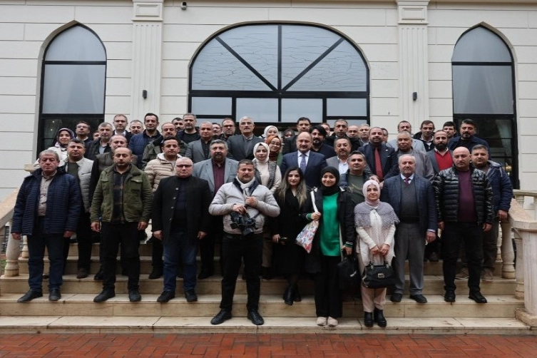 Başkan G&uuml;lpınar gazetecilerle bir araya geldi